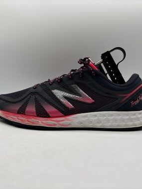 New Balance Women's WX822BP2 Black/Pink/White Fresh Foam S: 9.5 B Running Shoes